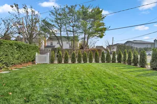 2 Bayview Ct, Manhasset, NY 11030 - Photo 19