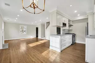 2 Bayview Ct, Manhasset, NY 11030 - Photo 5