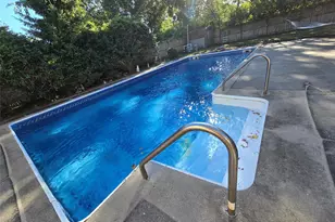 290 E Woodside Ave, Patchogue, NY 11772 - Photo 27