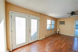 290 E Woodside Ave, Patchogue, NY 11772 - Photo 9