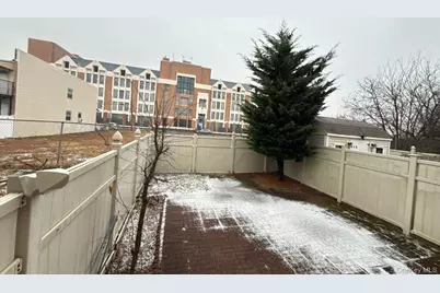 160 Beach 30th Street, Far Rockaway, NY 11691 - Photo 17