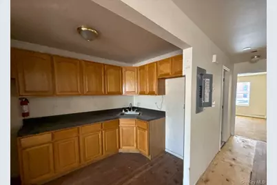 160 Beach 30th Street, Far Rockaway, NY 11691 - Photo 5