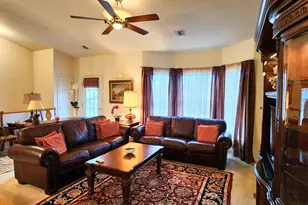 512 Narragansett Villas Dr, Lindenhurst, NY 11757 - Photo 3