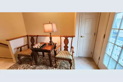 512 Narragansett Villas Drive, Lindenhurst, NY 11757 - Photo 5