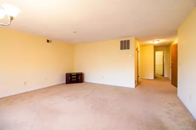 38 Chester Lane, Nanuet, NY 10954 - Photo 5