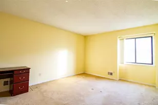 38 Chester Ln, Nanuet, NY 10954 - Photo 9