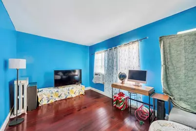 95-26 86th St, Ozone Park, NY 11416 - Photo 15