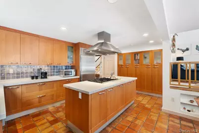 36 Stoneyside Drive, Larchmont, NY 10538 - Photo 9