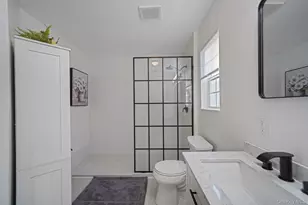 194 Oxhead Rd, Centereach, NY 11720 - Photo 23