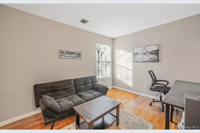 194 Oxhead Road, Centereach, NY 11720 - Photo 25