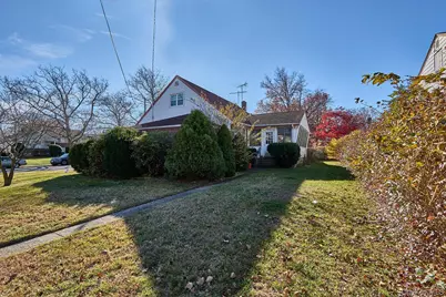 1068 Ashley Drive, Valley Stream, NY 11580 - Photo 5