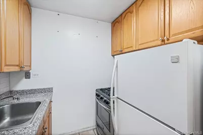 17-85 215 Street #5L, Bayside, NY 11360 - Photo 13