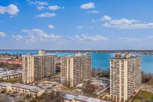 17-85 215th St, Bayside, NY 11360 - Photo 33