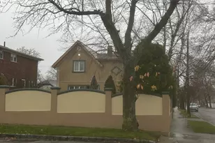 10-01 157th St, Whitestone, NY 11357 - Photo 3