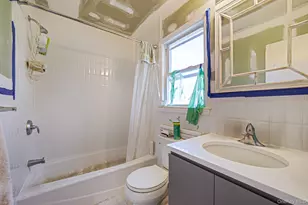 8 Sherwood Rd, Glen Cove, NY 11542 - Photo 7