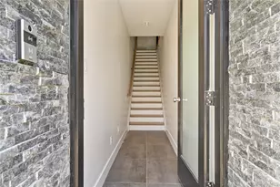 5 Valley Way, Spring Valley, NY 10977 - Photo 5