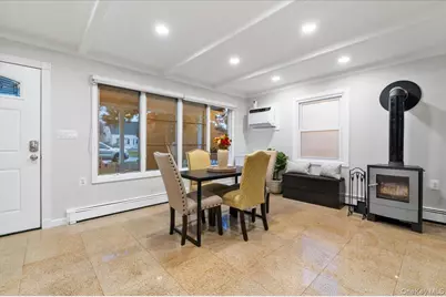 670 Mason Street, Westbury, NY 11590 - Photo 5