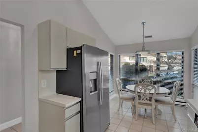 248 Pond View Lane, Smithtown, NY 11787 - Photo 11