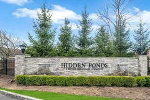 248 Pond View Ln, Smithtown, NY 11787 - Photo 39