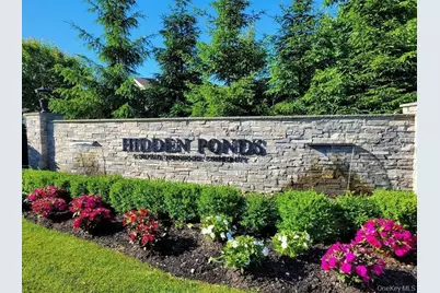 248 Pond View Lane, Smithtown, NY 11787 - Photo 29