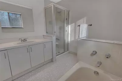 248 Pond View Lane, Smithtown, NY 11787 - Photo 21