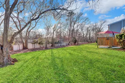 248 Pond View Lane, Smithtown, NY 11787 - Photo 27