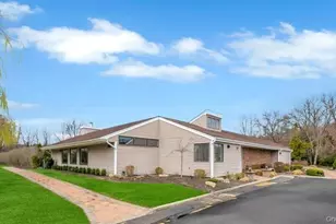 248 Pond View Ln, Smithtown, NY 11787 - Photo 31