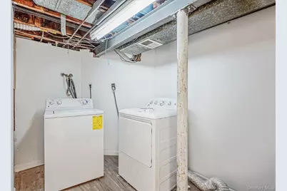 194 Central Park Road, Plainview, NY 11803 - Photo 17