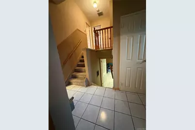 318 W 21st Street, Deer Park, NY 11729 - Photo 3