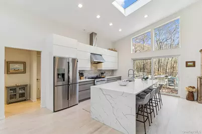 56 North Woods Lane, East Hampton, NY 11937 - Photo 11