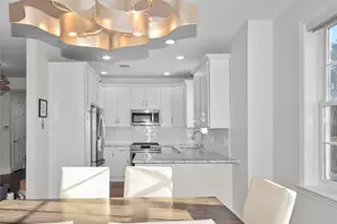 736 Verona Dr, Melville, NY 11747 - Photo 11