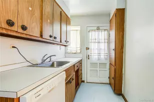 216-76 68th Ave, Oakland Gardens, NY 11364 - Photo 11