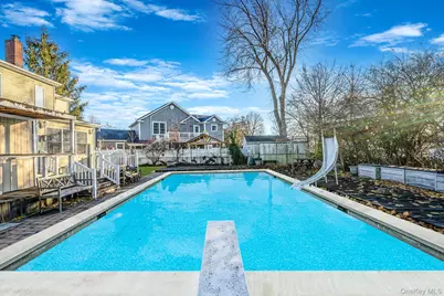 170 Grand Boulevard, Brentwood, NY 11717 - Photo 3