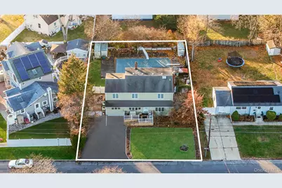 170 Grand Boulevard, Brentwood, NY 11717 - Photo 5