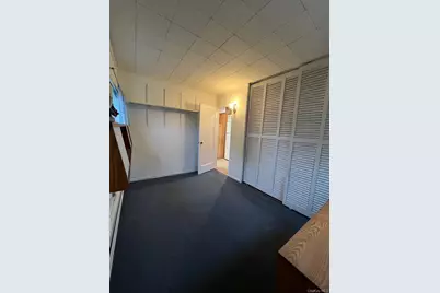 135 Sunrise Lane, Hempstead, NY 11756 - Photo 5