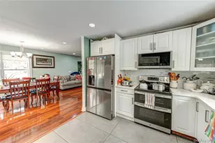 85 Bayview Ave, Patchogue, NY 11772 - Photo 3