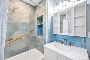 10 Westwind Dr, Bohemia, NY 11716 - Photo 13