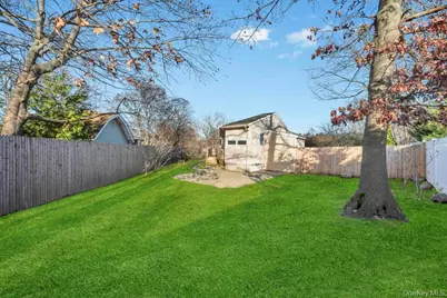 10 Westwind Drive, Bohemia, NY 11716 - Photo 27