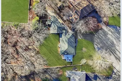 10 Westwind Drive, Bohemia, NY 11716 - Photo 3