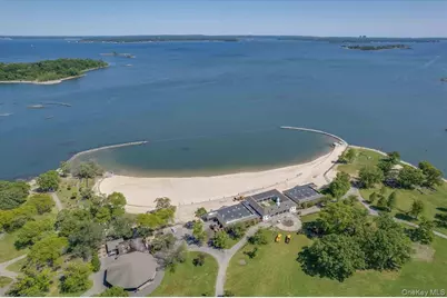 11 Woodland Avenue, New Rochelle, NY 10805 - Photo 15