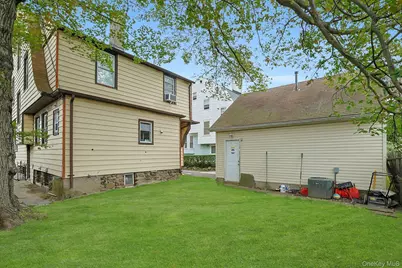 11 Woodland Avenue, New Rochelle, NY 10805 - Photo 13