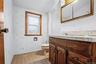 1927 Franklin Road, Valley Stream, NY 11580 - Photo 15