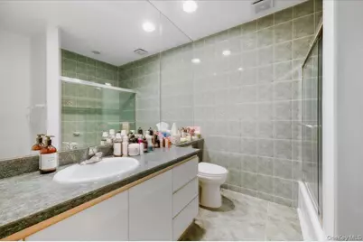 26 Carman Avenue, Cedarhurst, NY 11516 - Photo 17