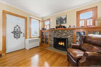 26 Carman Avenue, Cedarhurst, NY 11516 - Photo 3