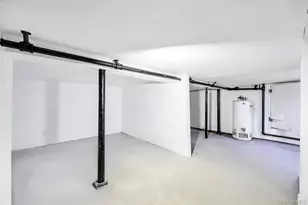 751 S Hickory St, Lindenhurst, NY 11757 - Photo 17