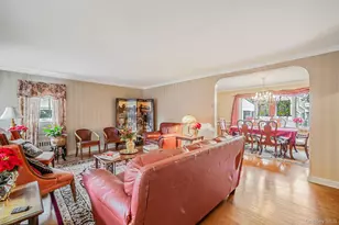 7 Rugby Rd, Westbury, NY 11590 - Photo 3