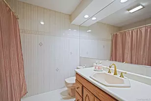 7 Rugby Rd, Westbury, NY 11590 - Photo 23