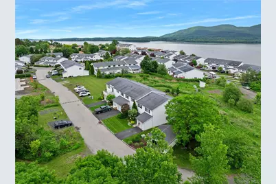 221 Tamerisk Lane, New Windsor, NY 12553 - Photo 43