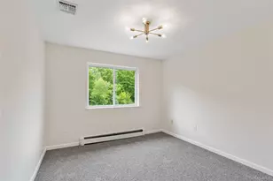 221 Tamerisk Ln, New Windsor, NY 12553 - Photo 17