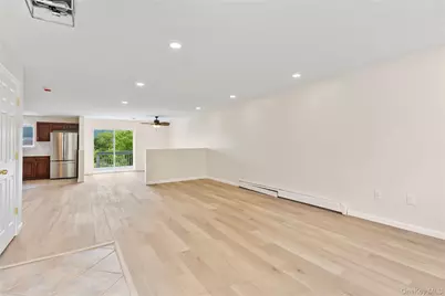 221 Tamerisk Lane, New Windsor, NY 12553 - Photo 3